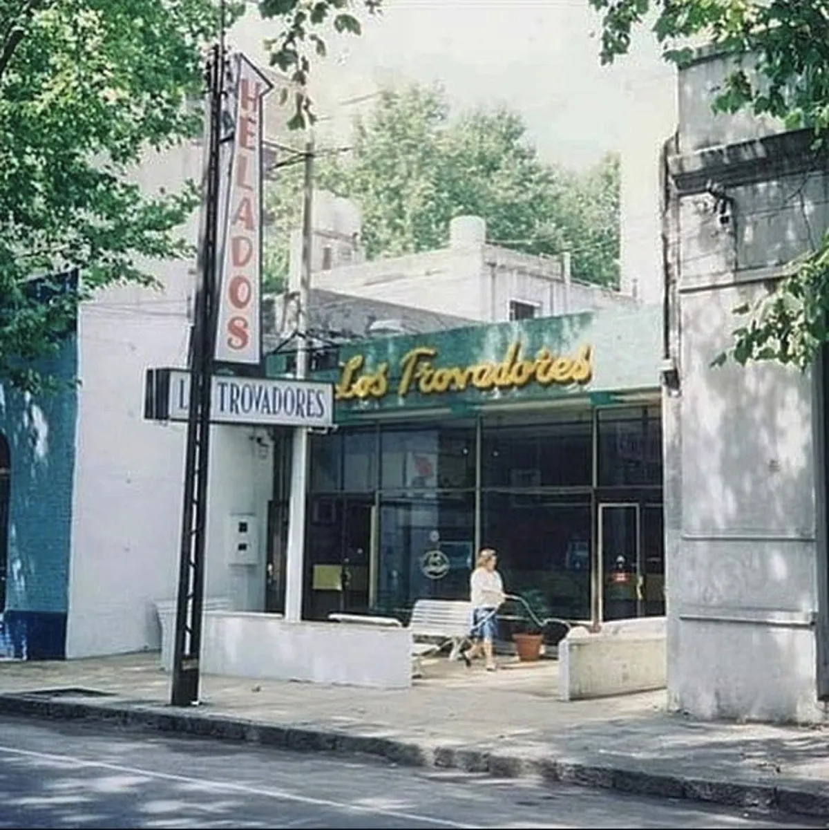 Local histórico de Los Trovadores en Pocitos